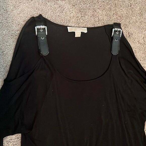 Michael Kors cold shoulder top - Picture 2 of 3